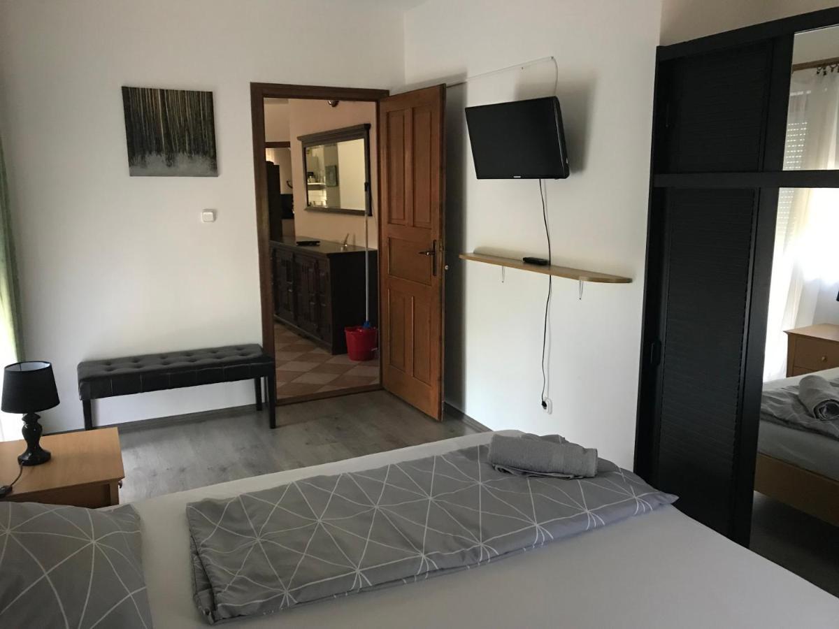 Marta Apartman Balatonalmádi エクステリア 写真
