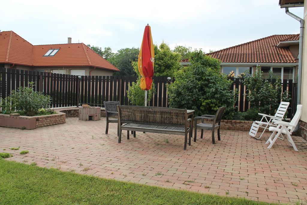 Marta Apartman Balatonalmádi エクステリア 写真