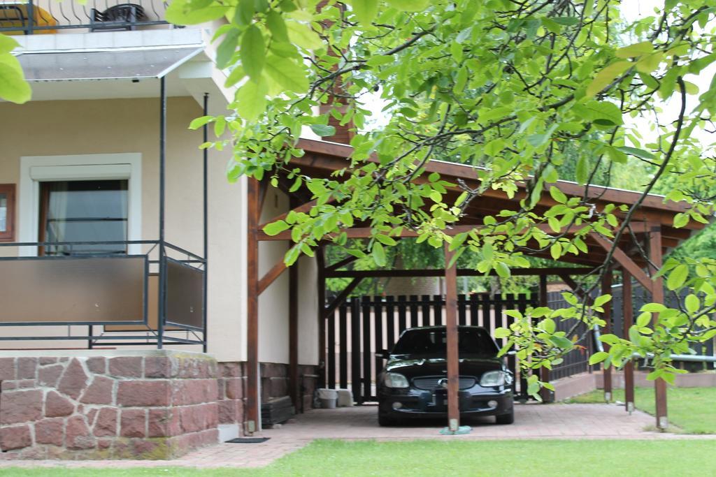 Marta Apartman Balatonalmádi エクステリア 写真